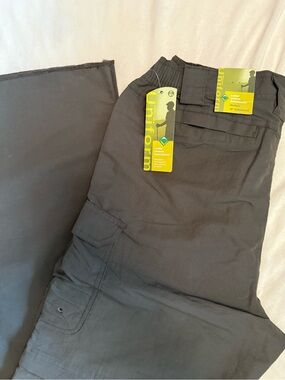 NWT Venturing Scout Women Uniform Switchback Pants Size Medium